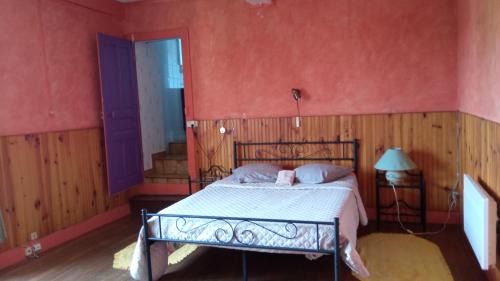 Anchenoncourt-et-Chazel House | Beachfront Bliss at Les deux Licornes: Rated 8.9/10
