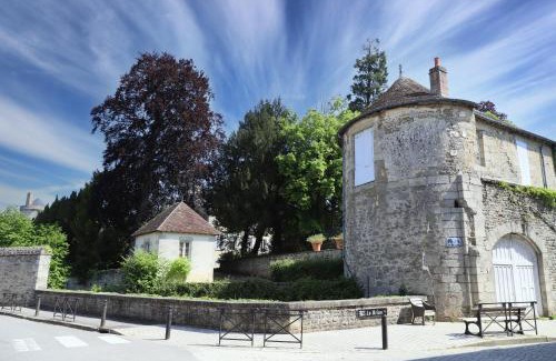 Alencon House | Oceanfront Escape at Les Deux Marguerite - Rated 9.7/10