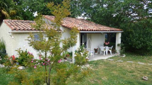 Les Touches-de-Perigny Apartment | Pet-Friendly Retreat at Les Deux Riviéres with Ocean Views