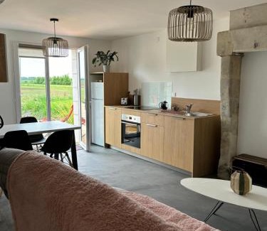 Gennes-Val-de-Loire House | les deux tilleuls