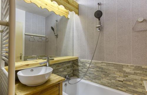 Gresse-en-Vercors Apartment | Discover Les Dolomites en Trièves: Pet-Friendly Retreat