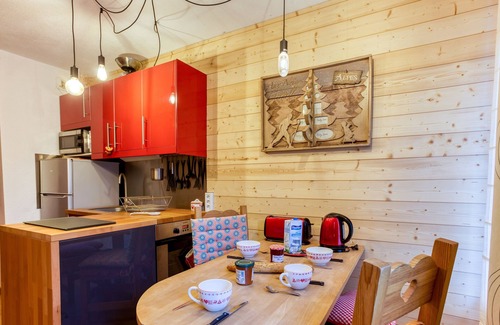 Gresse-en-Vercors Apartment | Top Rated Les Dolomites en Trièves: Family and Pet Friendly