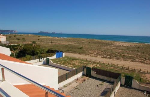 Mas Pinell House | Family-Friendly Les Dunes 6060 with Pool Access