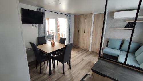 Saint-Julien-en-Born Resort | Oceanfront Escape at Les Dunes de Contis - Rated 9/10