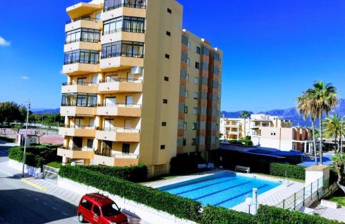 Xeraco Apartment | Family-Friendly Getaway at Les Dunes with Ocean Views