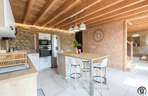 Caraman House | Les Echaunes