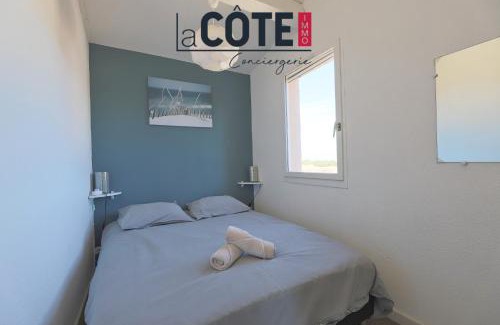 Sausset-les-Pins Apartment | Oceanfront Escape at Les Embruns - Rated 10/10 by Guests