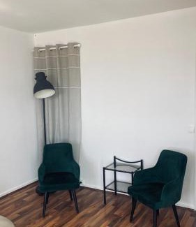Bron Apartment | Child-Friendly Retreat at LES ESSARTS T2 - Guest Rated 9.7