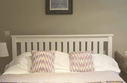 Reaux House | Stylish Les Etables Cottage with Heated Pool - Rated 9.8