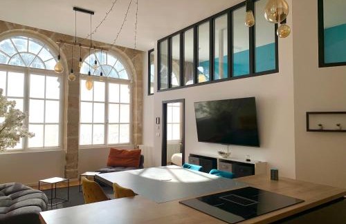 Besancon Old Town Apartment | Discover Les Fabuleux Appartements in Place Victor Hugo