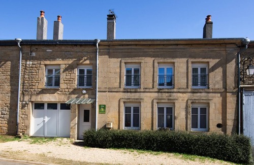 L'Echelle House | Top-Rated Les Faisiaux - L'Echelle: Pet & Child Friendly