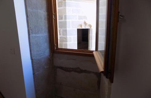 Bourg-les-Valence House | Family-Friendly Retreat at Les Gîtes de Genas - Rated 9.2