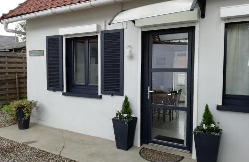 Quesnoy-le-Montant House | Oceanfront Retreat at Les gîtes de "La Quesnoyère"