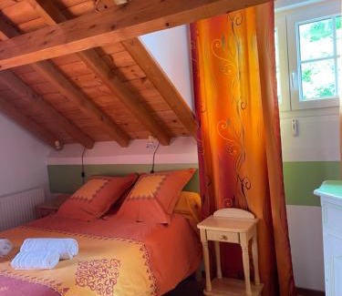 Estialescq Apartment | Discover Les Gîtes de La Maison Bleue d'Estialescq