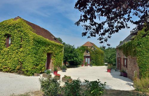 Villac House | Discover Les Gîtes de la Vallée de l'Elle with Ocean Views