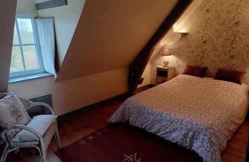 Sennevieres House | Relax at LE GÎTE DU VIGNERON with Pool and Family Fun