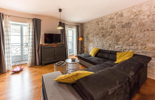 Nerac Apartment | Elegant Les Gîtes du Château: Family-Friendly Apartment