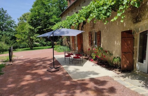 Lacapelle-Marival Cottage | Experience Les Gîtes du Mas de Roujou: 10/10 Guest Rated Escape