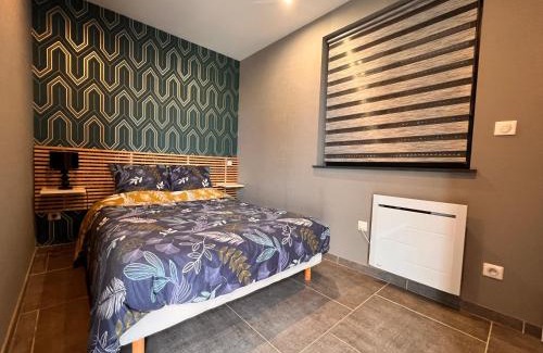 Soubise Apartment | Family-Friendly Retreat at Les Gîtes du Péré - Rated 9.3/10