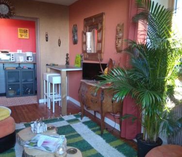 Allegre Apartment | Relax at Les gîtes du Poten'ciel "Ayana" with Ocean Views