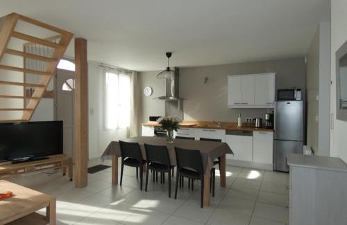 Le Crotoy Villa | Oceanfront Escape at Les Galets Bleus - Rated 9/10