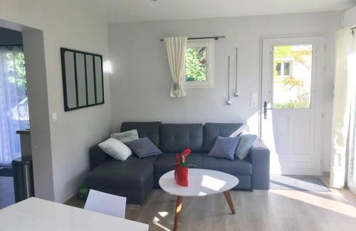 Fontaine-Sous-Jouy House | Discover Les Genêts: Family-Friendly Stay with 9.7 Rating