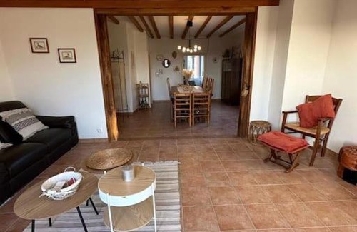 Bethon House | Discover Les Gigottes: Highly Rated & Pet-Friendly Escape