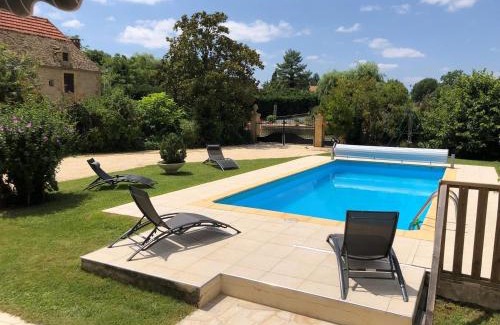 Marcillac-Saint-Quentin Apartment | Les Grandes Terrasses Dalbavie pour 15 personnes