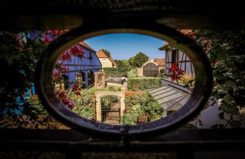 Holtzwihr Apartment | Experience Les Granges De Jadis d'Alsace with Oceanfront Bliss