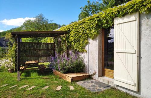 Lies House | Discover Les Granges de la Hulotte - Family Friendly Retreat