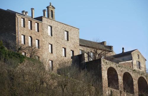 Camares House | Family-Friendly Retreat at Les Hauts de Camarès - Rated 9.3