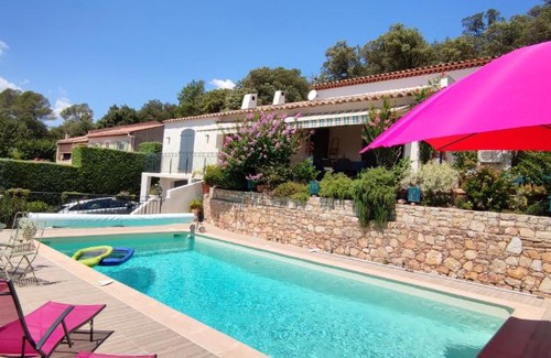Carces Bed & Breakfast | Experience Les Hauts de Carcès with Pool and Ocean Views