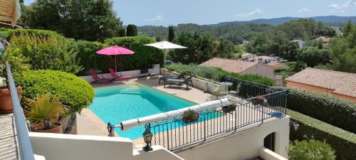 Carces Bed & Breakfast | Experience Les Hauts de Carcès with Pool and Ocean Views