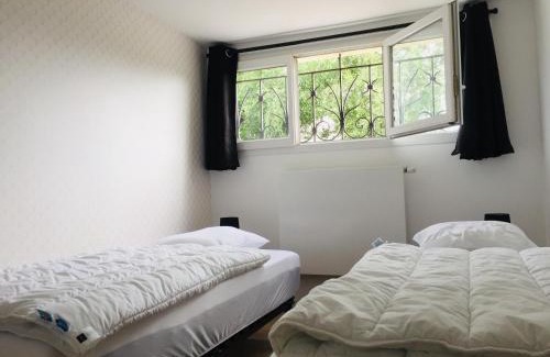 Fixin House | Discover Les Hauts de Fixin: Family-Friendly Retreat in Dijon