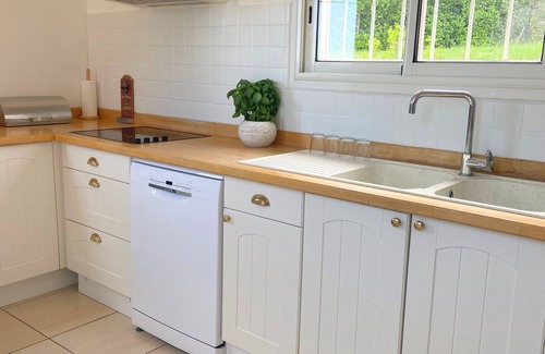 Thezan-les-Beziers House | Elegant Villa with Pool, Spa & Child-Friendly Amenities