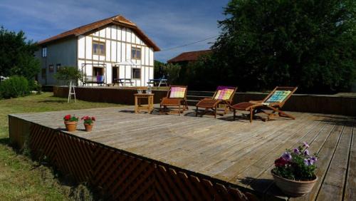 Pallanne House | Pet-Friendly Retreat at Les Hauts de Saint Christaud