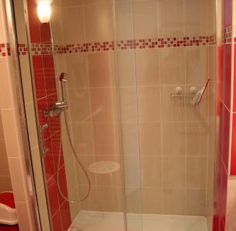 Rives-en-Seine Apartment | Experience Comfort at Les Hellebores - 4-Star Hotel