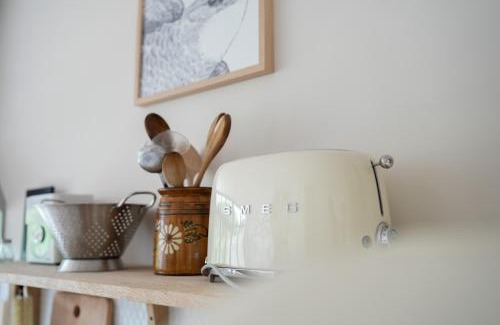 Saint-Valery-sur-Somme House | Discover Les Hirondelles: Family-Friendly Retreat with Garden