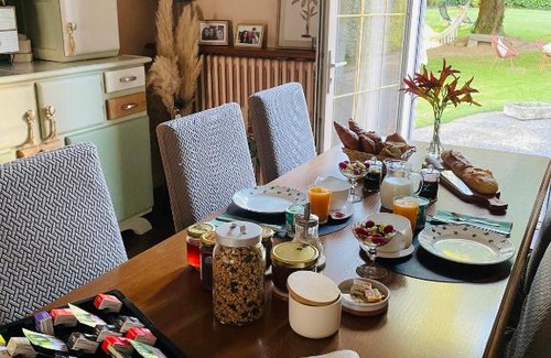 Pontmain Bed & Breakfast | Relax at Les Hirondelles: Spa & Family-Friendly Retreat