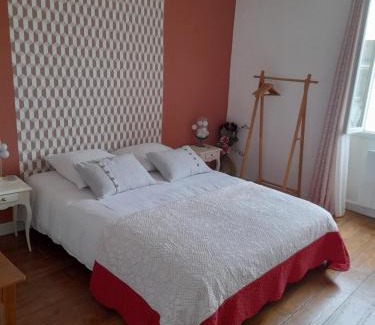 Puyoo Bed & Breakfast | Beachside Retreat at Les Hirondelles with Ocean View Pool