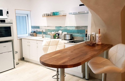 Champeix Apartment | Unforgettable Retreat at Les Insolites de Champeix