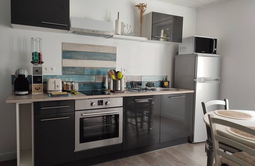 Champeix Apartment | Unforgettable Getaway at Les Insolites de Champeix