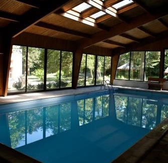 Cheille Ski Chalet | Explore Les INSOLITES DE LA TOUCHE with Oceanview Bliss