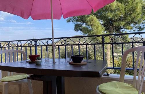 Les Issambres Apartment | Cozy Studio Cabine Les Issambres with Pool & Ocean View
