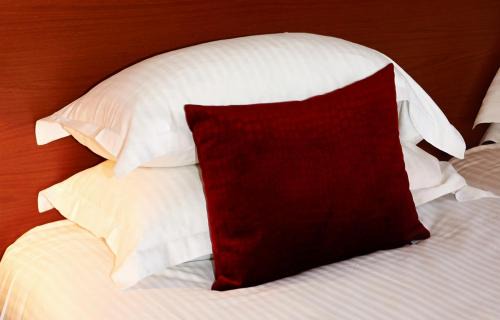 Obernai Hotel | Experience Les Jardins D'Adalric: Oceanfront Bliss Awaits