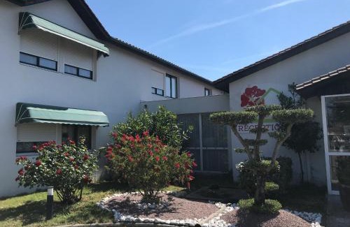 Saint-Pierre-d'Oleron Hotel | Experience Les Jardins d'Oléron: Oceanfront Retreat Awaits