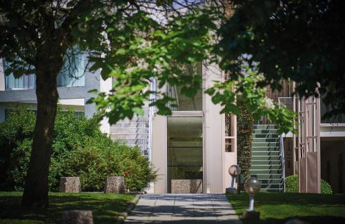 La Pommeraye Hotel | Explore Les Jardins de l'Anjou: Pet-Friendly Retreat