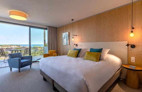 Port-Vendres Hotel | Experience Les Jardins Du Cèdre: Oceanfront Retreat Awaits