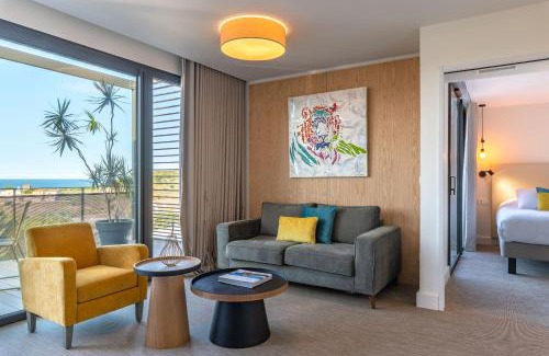 Port-Vendres Hotel | Experience Les Jardins Du Cèdre: Oceanfront Retreat Awaits