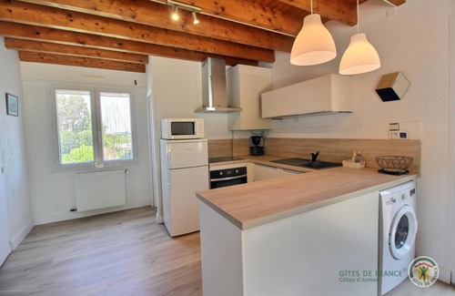 Saint-Quay-Perros House | Les Jonquilles - ST Quay Perros